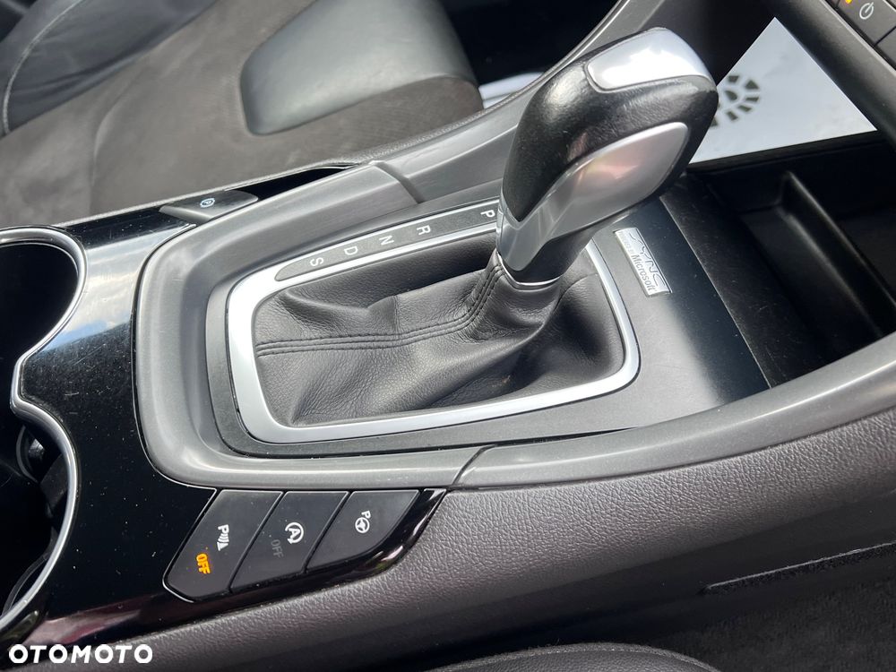 Ford Mondeo 2.0 TDCi Titanium PowerShift - 33