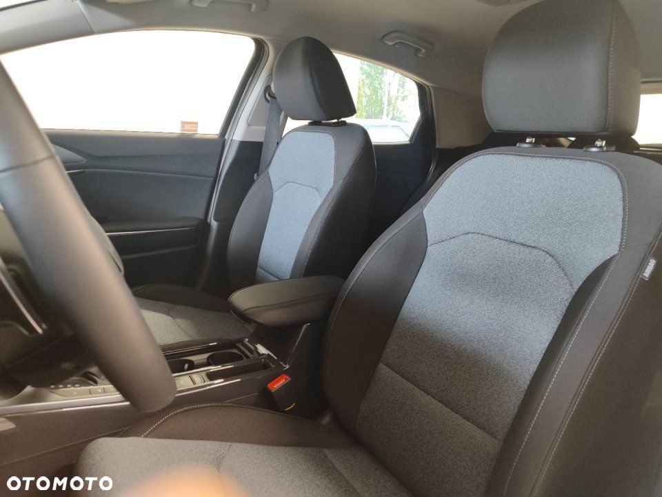 Kia XCeed - 13
