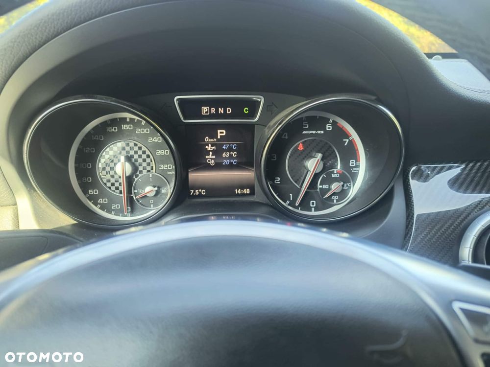 Mercedes-Benz CLA 45 AMG 4Matic 7G-DCT - 5