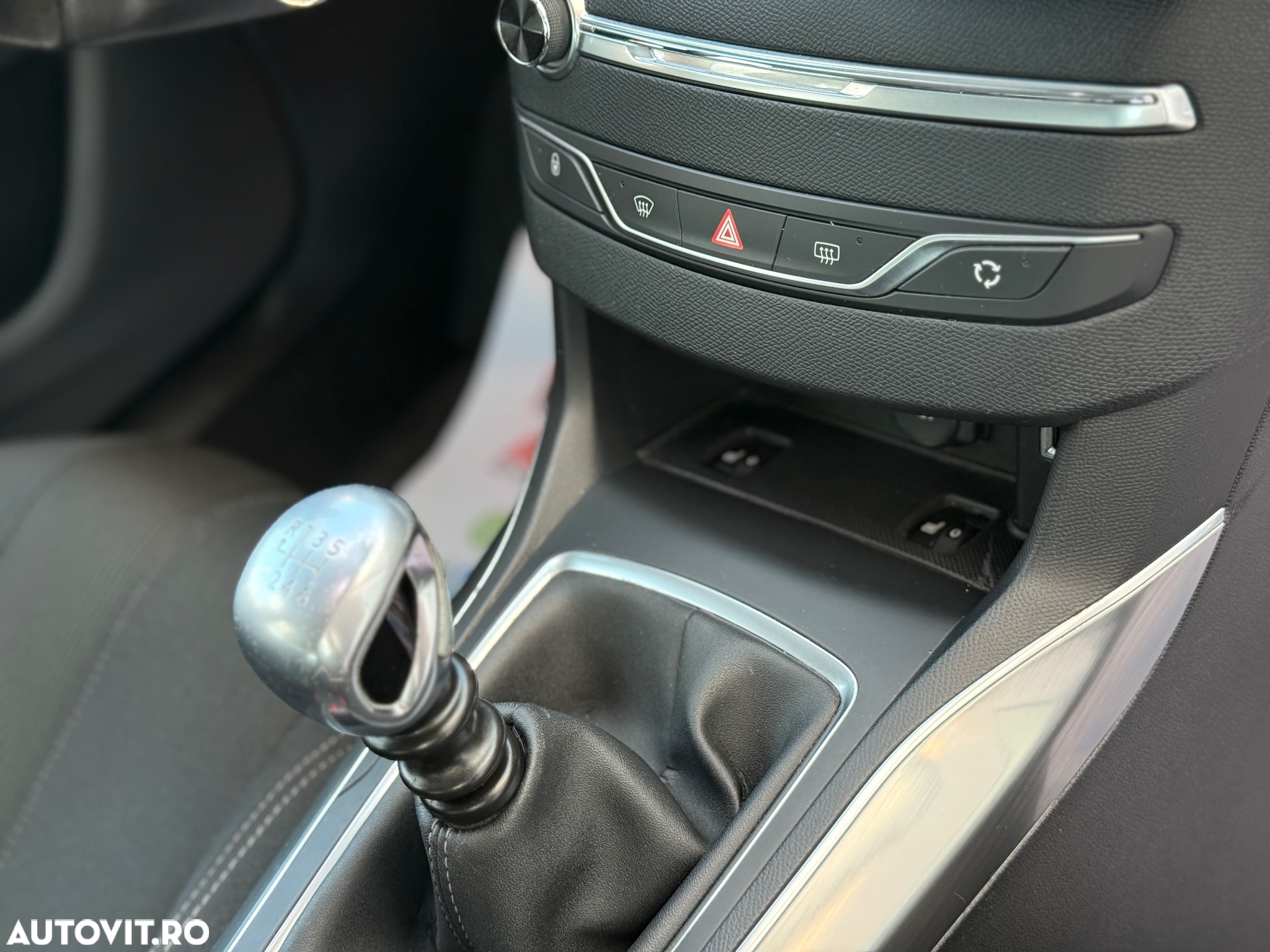 Peugeot 308 1.6 THP Allure - 9