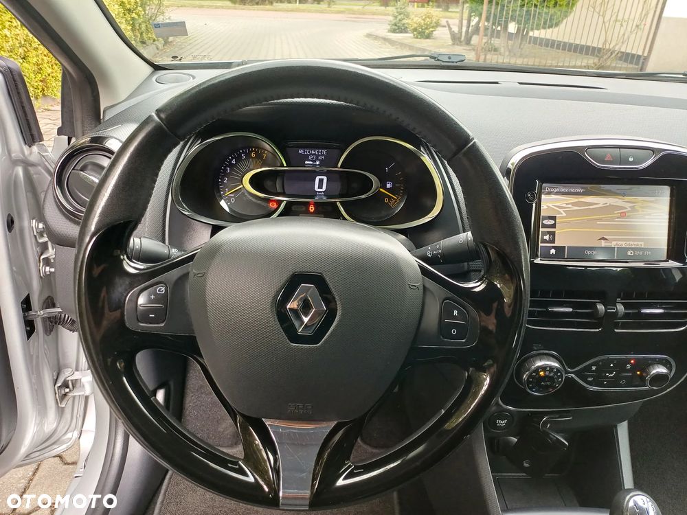 Renault Clio 1.2 16V 75 TomTom Edition - 21