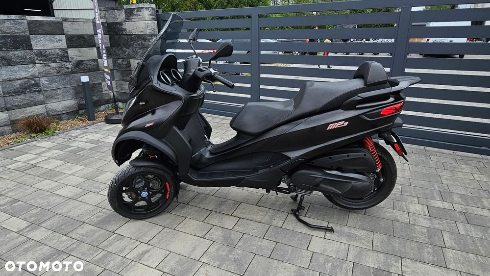 Piaggio MP-3 - 3