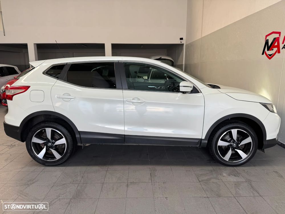 Nissan Qashqai 1.6 dCi Xtronic TEKNA - 8