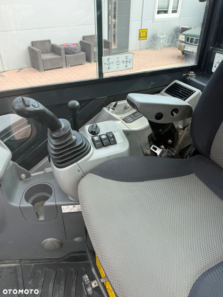 Hitachi ZX33U ZAXIS - 10