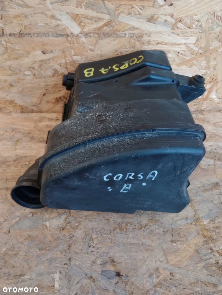 Opel Corsa B Obudowa Filtra Powietrza 90571325 - 2