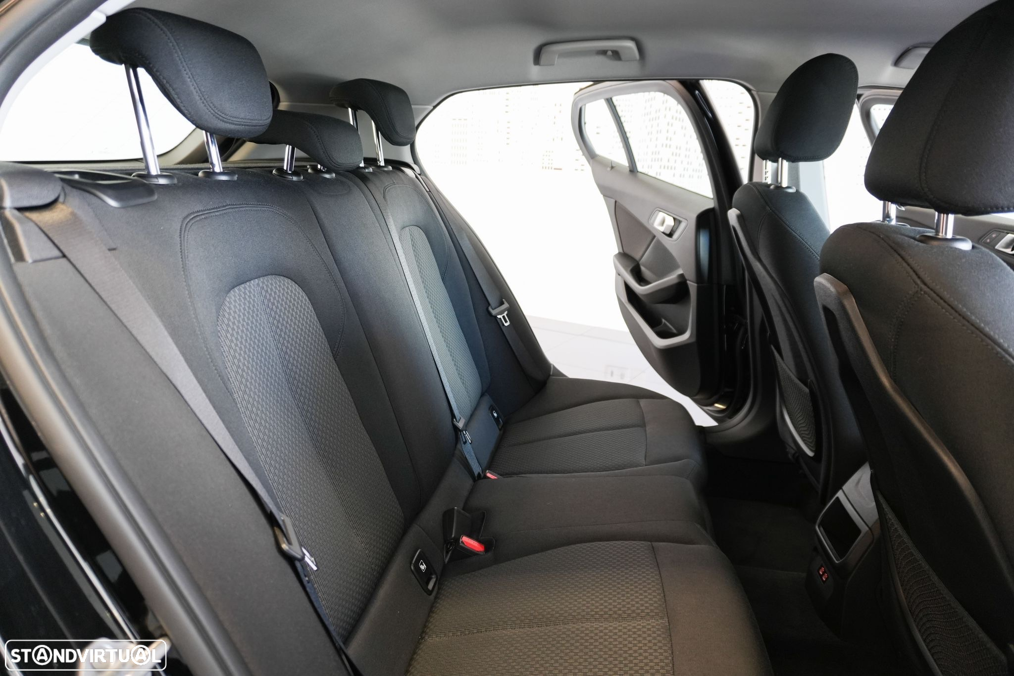 BMW 116 d Corporate Edition Auto - 18