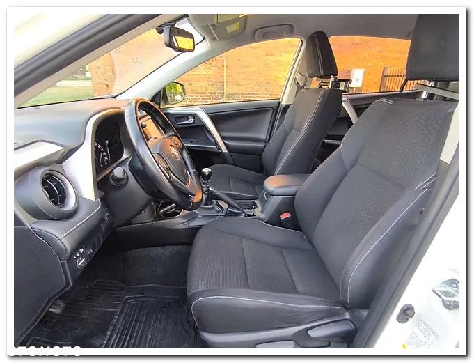 Toyota RAV4 2.0 D-4D 4x2 Start-Stop Executive - 26