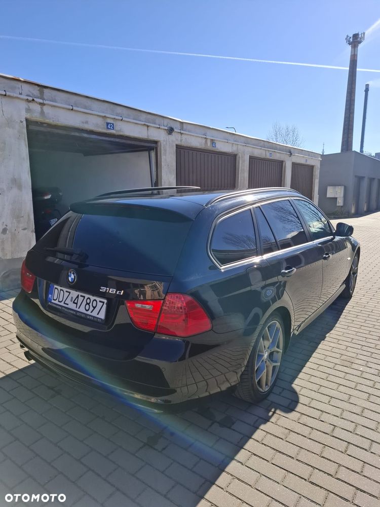 BMW Seria 3 318d DPF Edition Lifestyle - 6