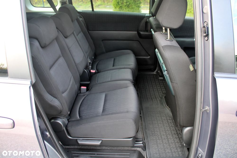 Mazda 5 - 24