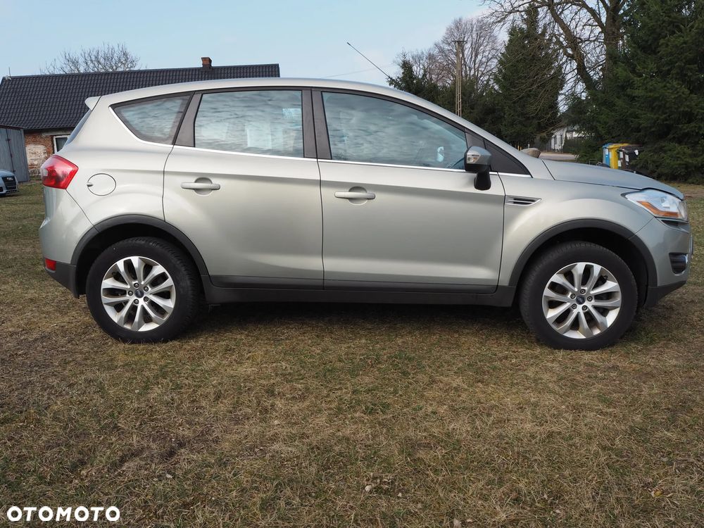 Ford Kuga 2.0 TDCi 4x4 Titanium - 9