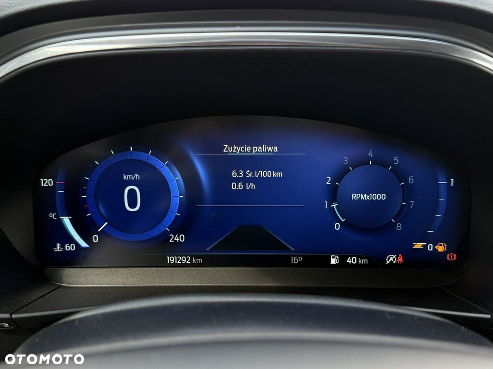 Ford Focus 1.0 EcoBoost Titanium X - 22