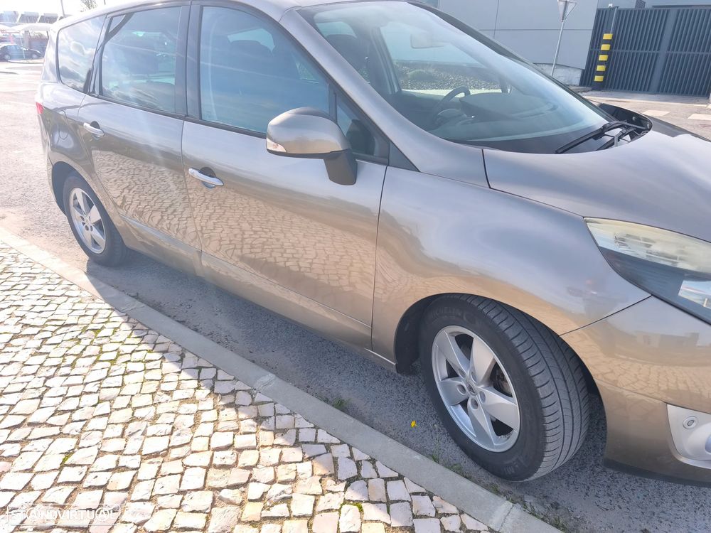 Renault Grand Scénic 1.5 dCi Dynamique S 7L - 6