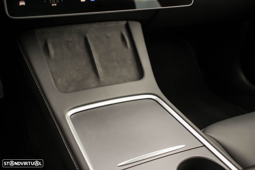 Tesla Model 3 Long Range Tração Traseira - 14