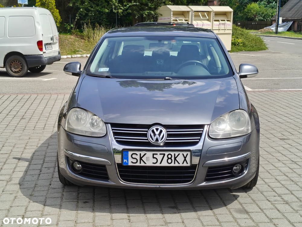 Volkswagen Jetta 2.0 FSI Comfortline - 15