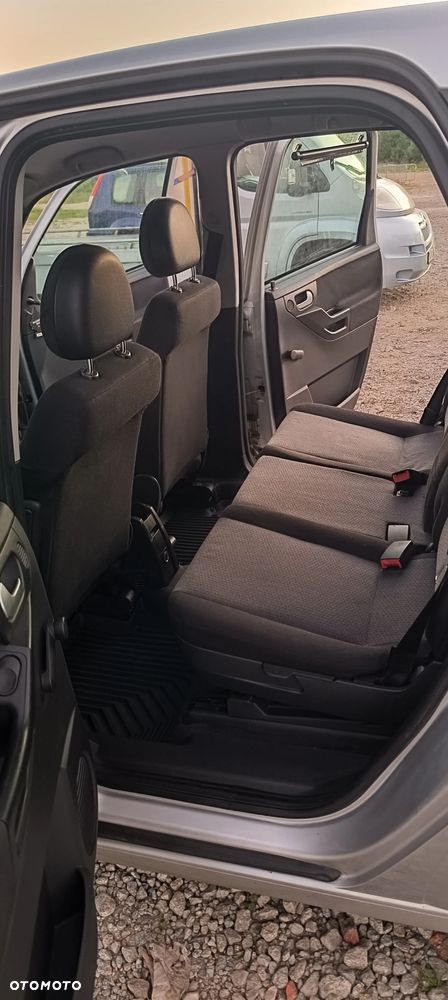 Opel Meriva - 13