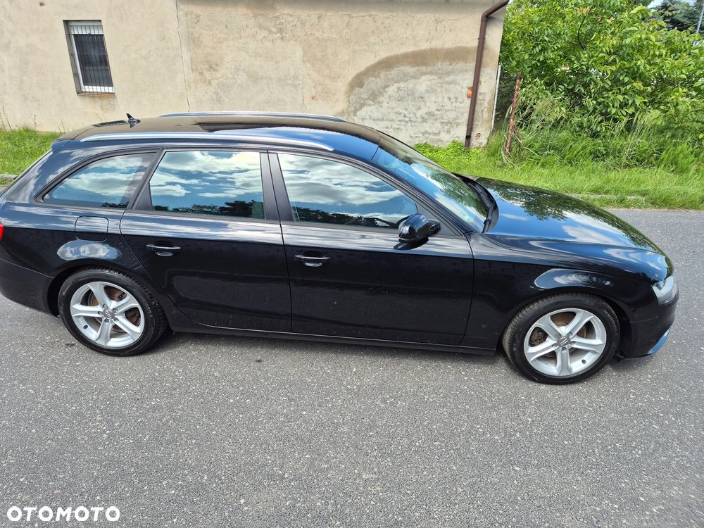 Audi A4 Avant 2.0 TDI DPF Ambiente - 6