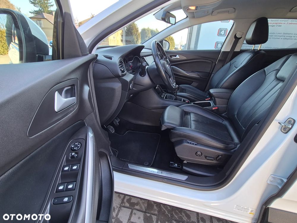 Opel Grandland X 1.2 Start/Stop Business INNOVATION - 24