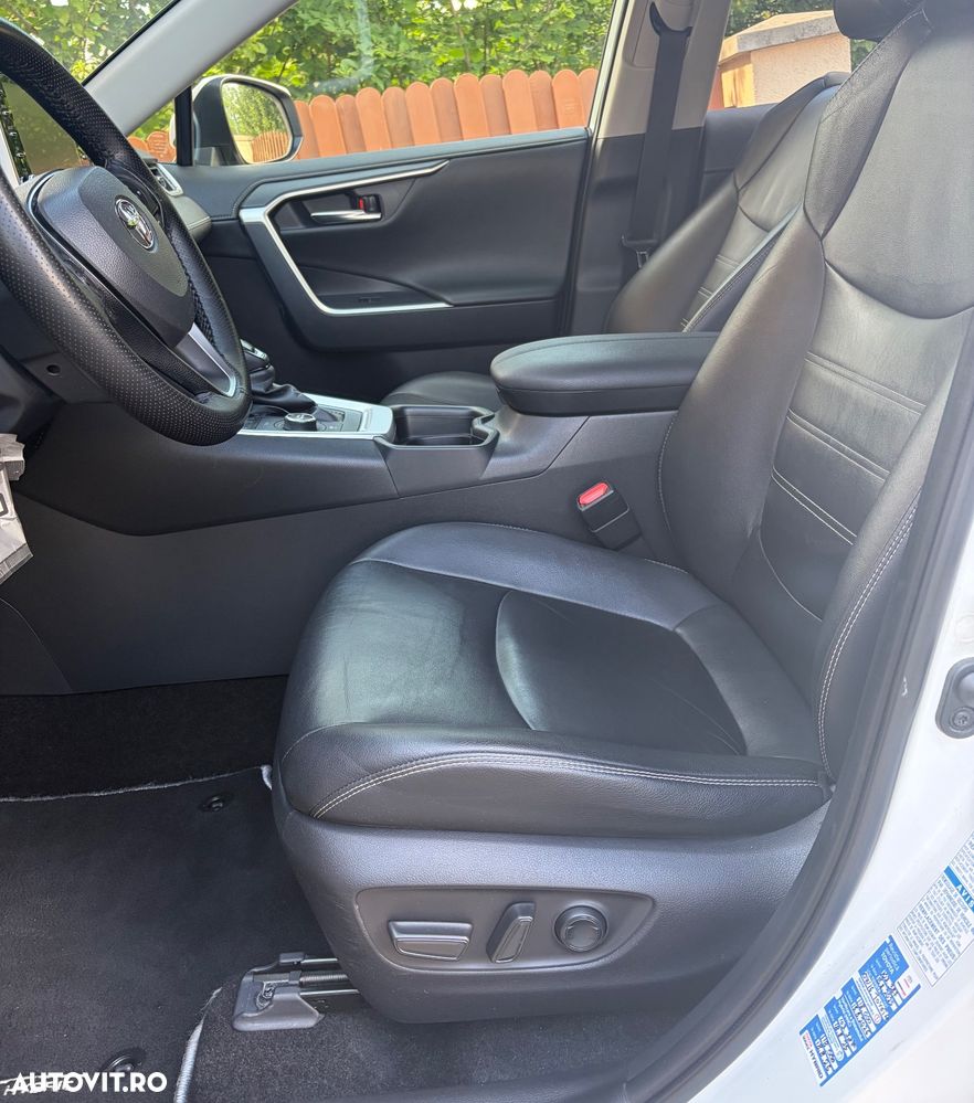 Toyota RAV4 2.5 VVT-iE 4x4 Luxury - 6