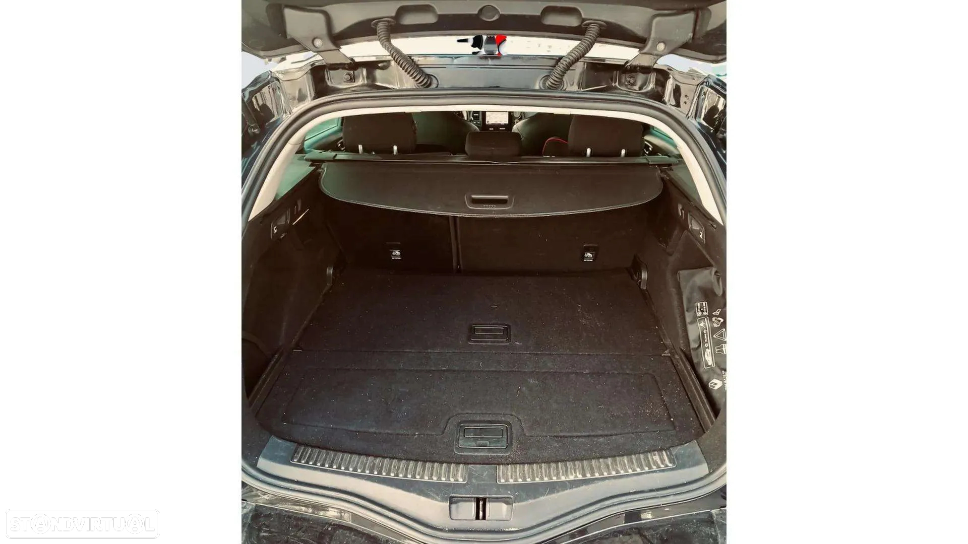 Renault Mégane Sport Tourer - 14