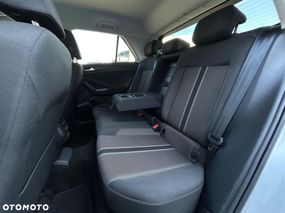 Volkswagen T-Roc 1.0 TSI Advance - 19