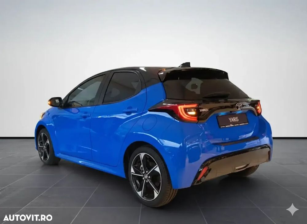 Toyota Yaris - 4