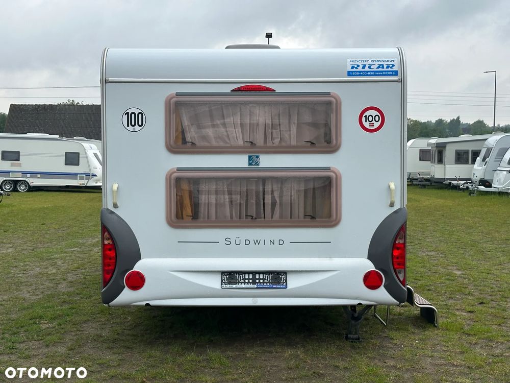 KNAUS 500 SUDWIND z przedsionkiem, napędem i łóżkami piętrowymi. - 2