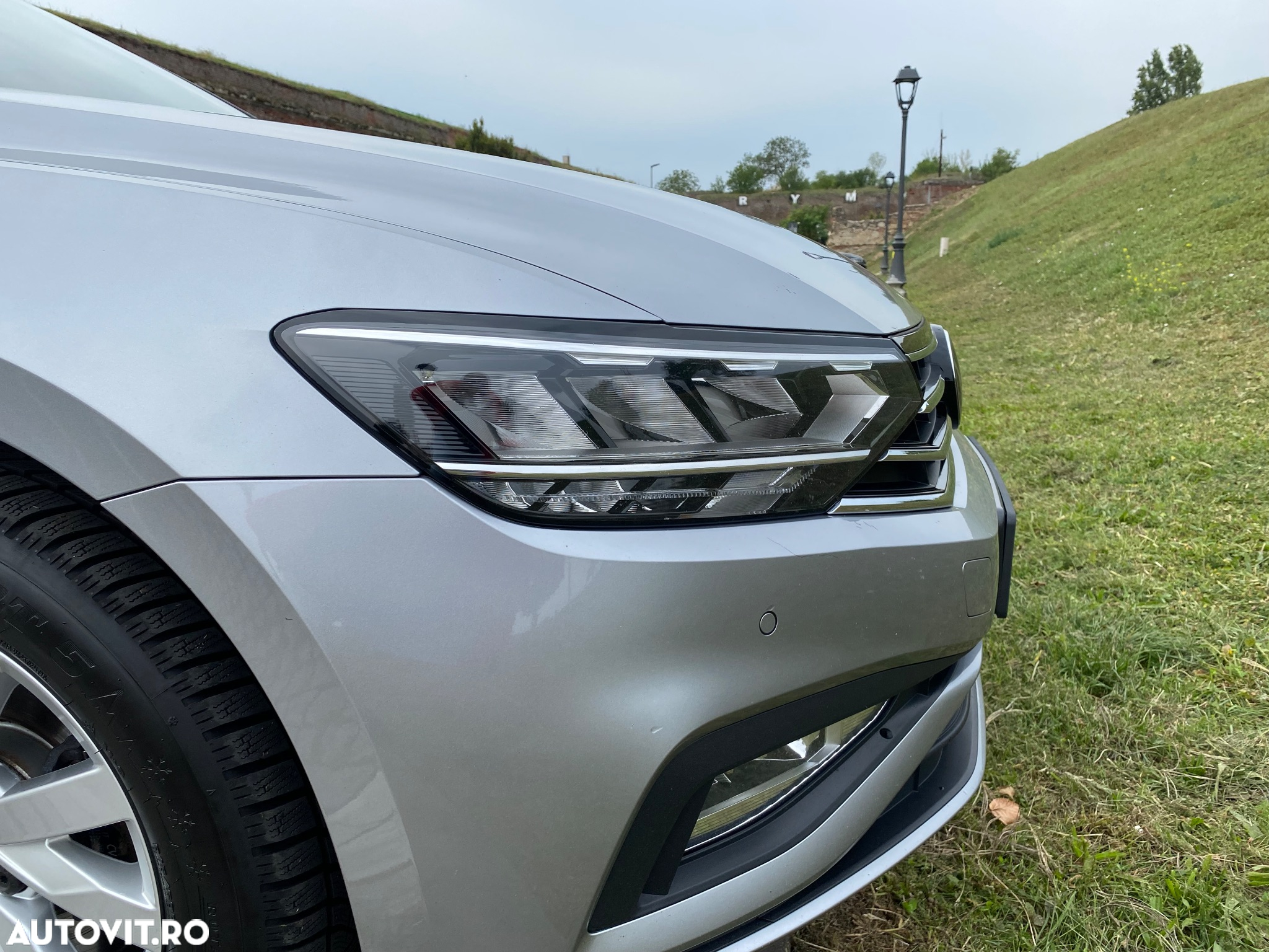 Volkswagen Passat Variant 2.0 TDI DSG Comfortline - 9