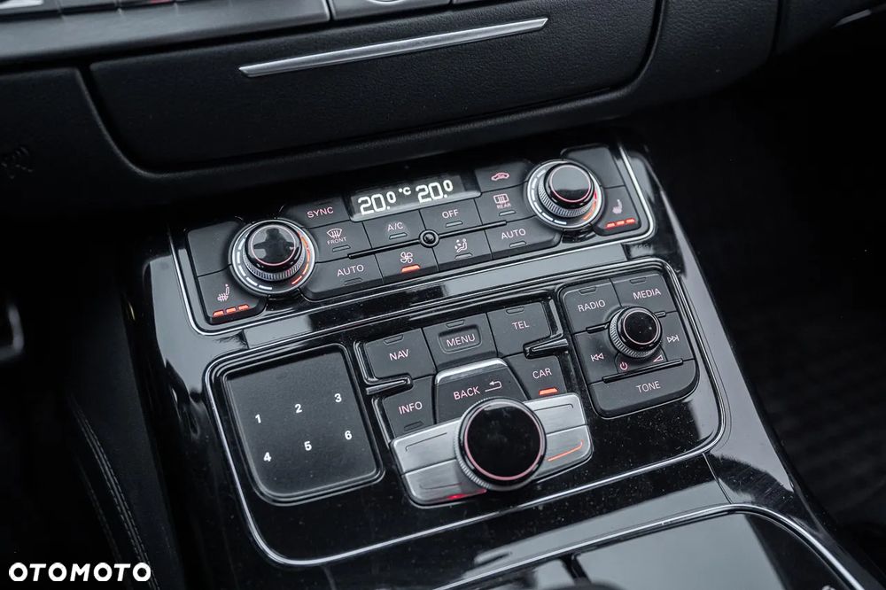 Audi S8 - 18