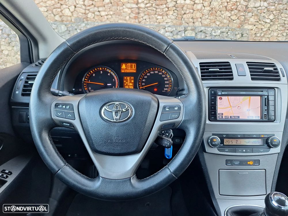 Toyota Avensis SD 2.0 D-4D Exclusive +Pele+GPS - 9