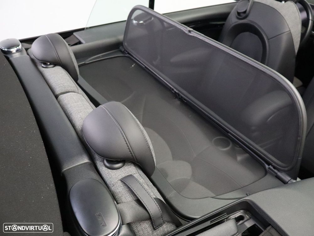 MINI Cabrio Cooper Auto - 34