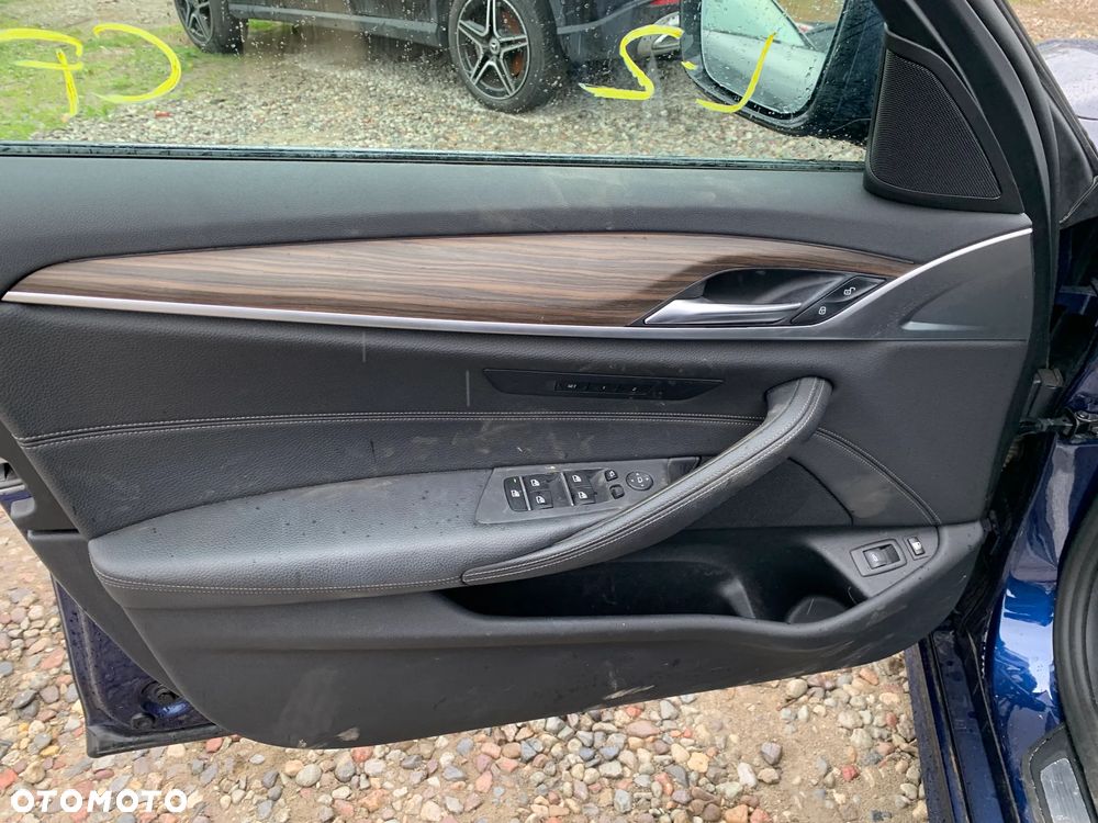 BMW Seria 5 530e iPerformance GPF M Sport sport - 17