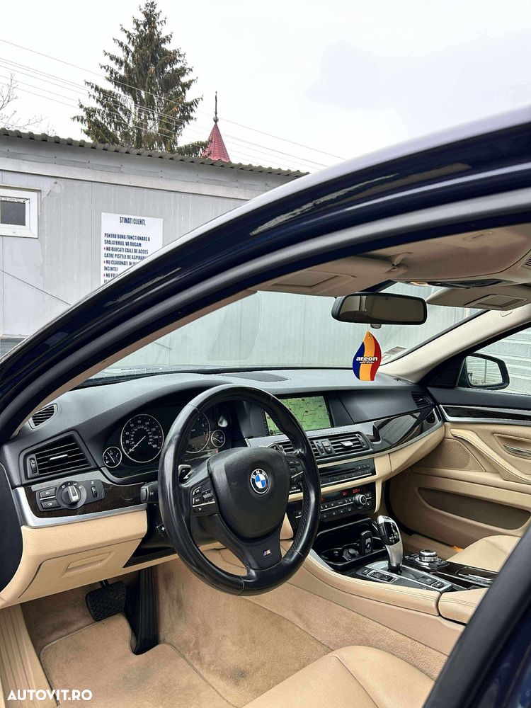 BMW Seria 5 528i xDrive AT - 7