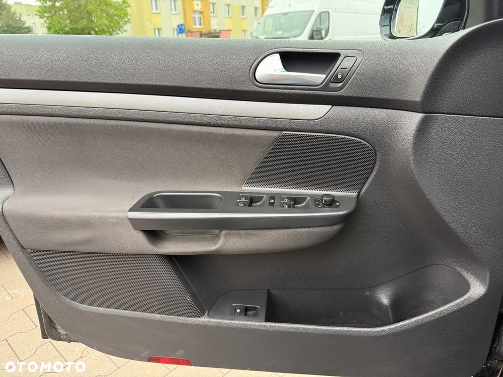Volkswagen Jetta 2.0 TDI Comfortline DSG - 11