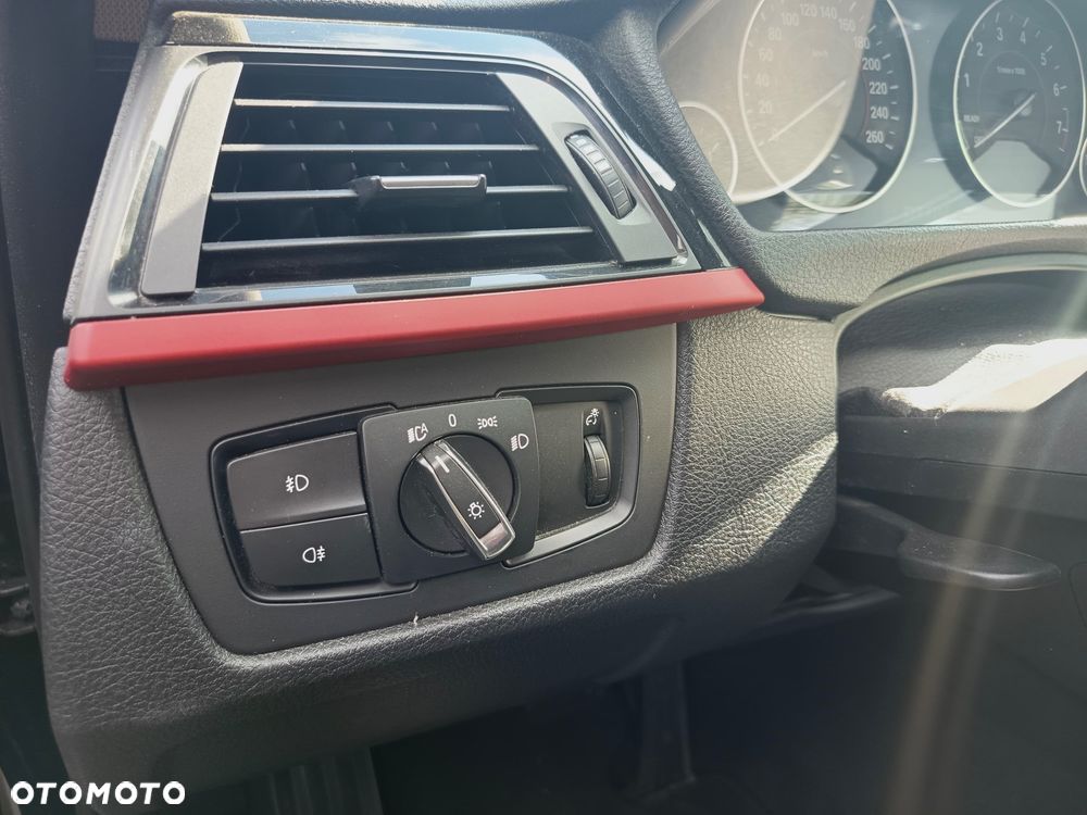 BMW Seria 3 316i Sport Line - 19