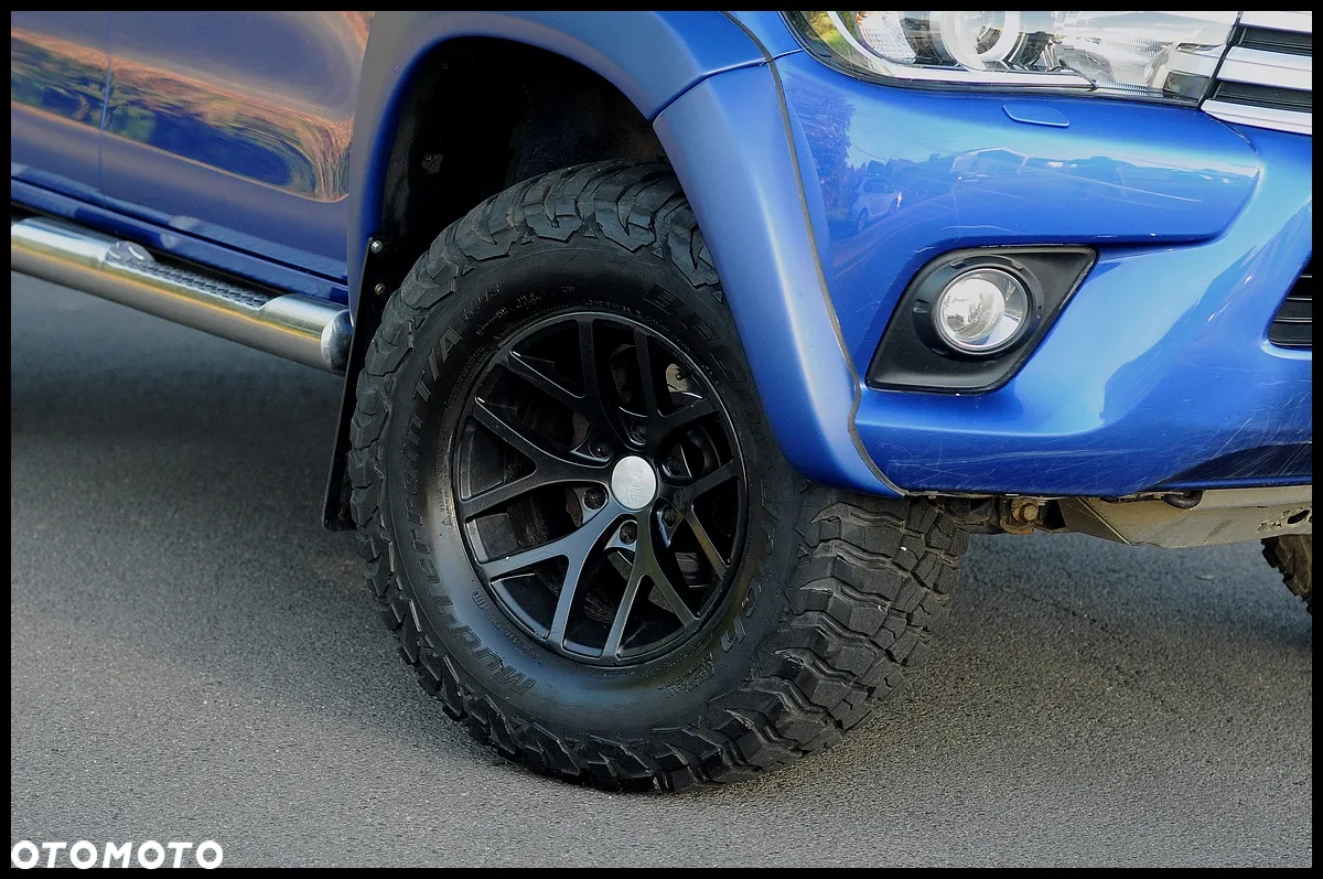 Toyota Hilux - 8