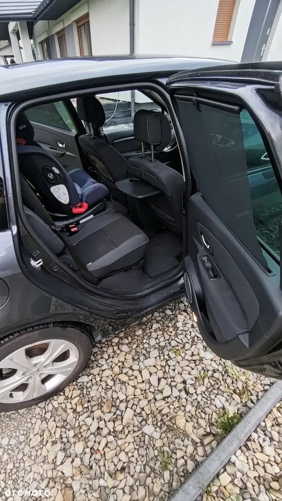 Renault Scenic 1.5 dCi Tech Run - 13