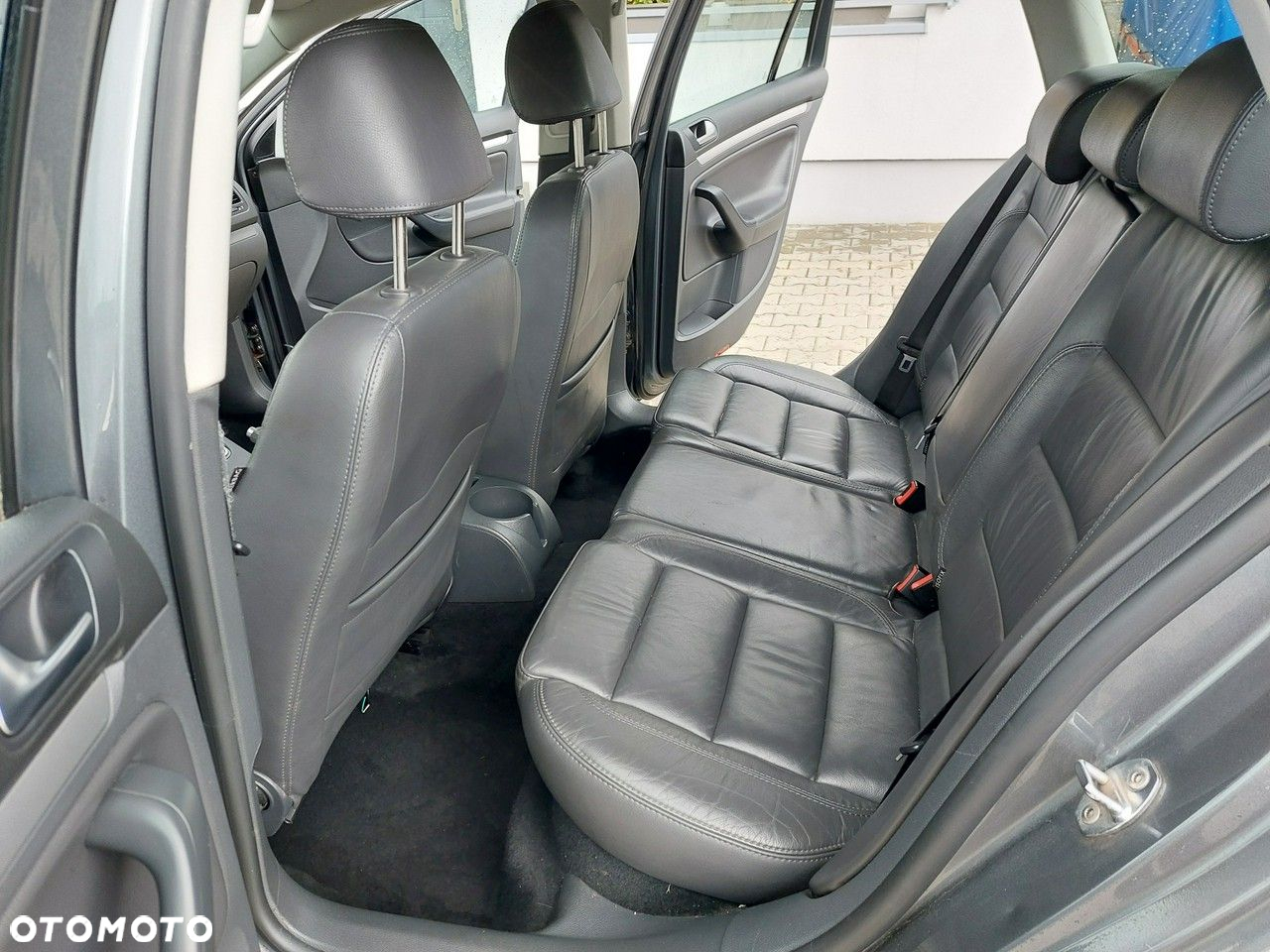 Volkswagen Golf - 11