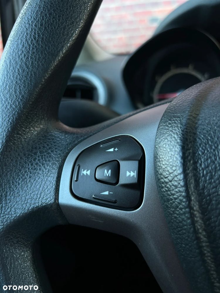 Ford Fiesta - 22