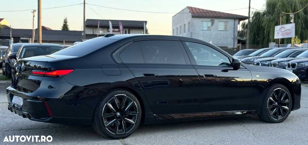 BMW Seria 7 - 10