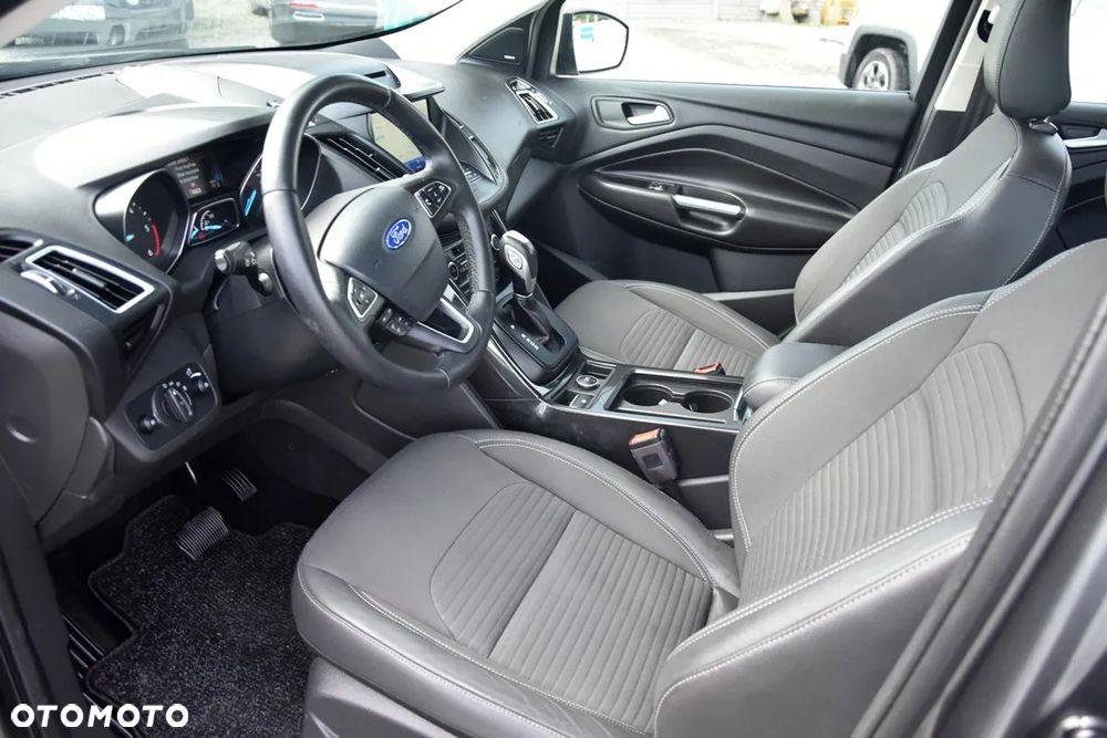 Ford Kuga 2.0 TDCi 4x4 Titanium - 22