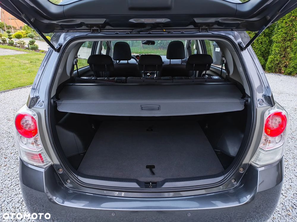 Toyota Verso 1.8 Sol plus - 18