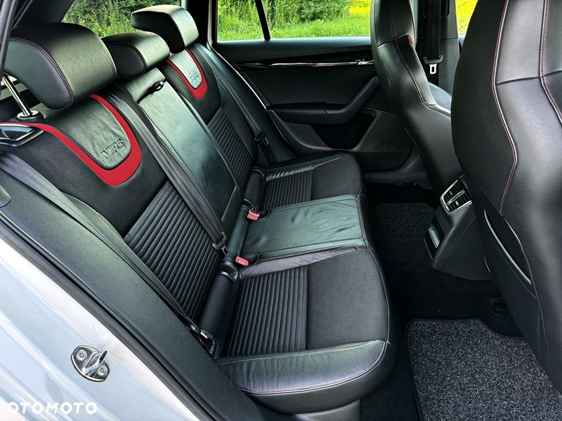 Skoda Octavia 2.0 TDI (Green tec) RS - 25