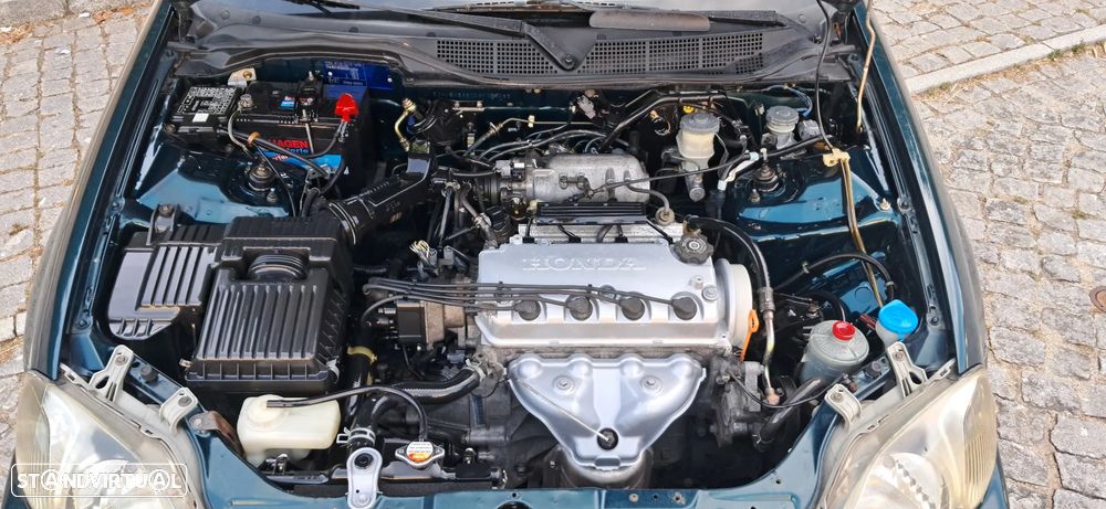 Honda Civic 1.5i LS - 15