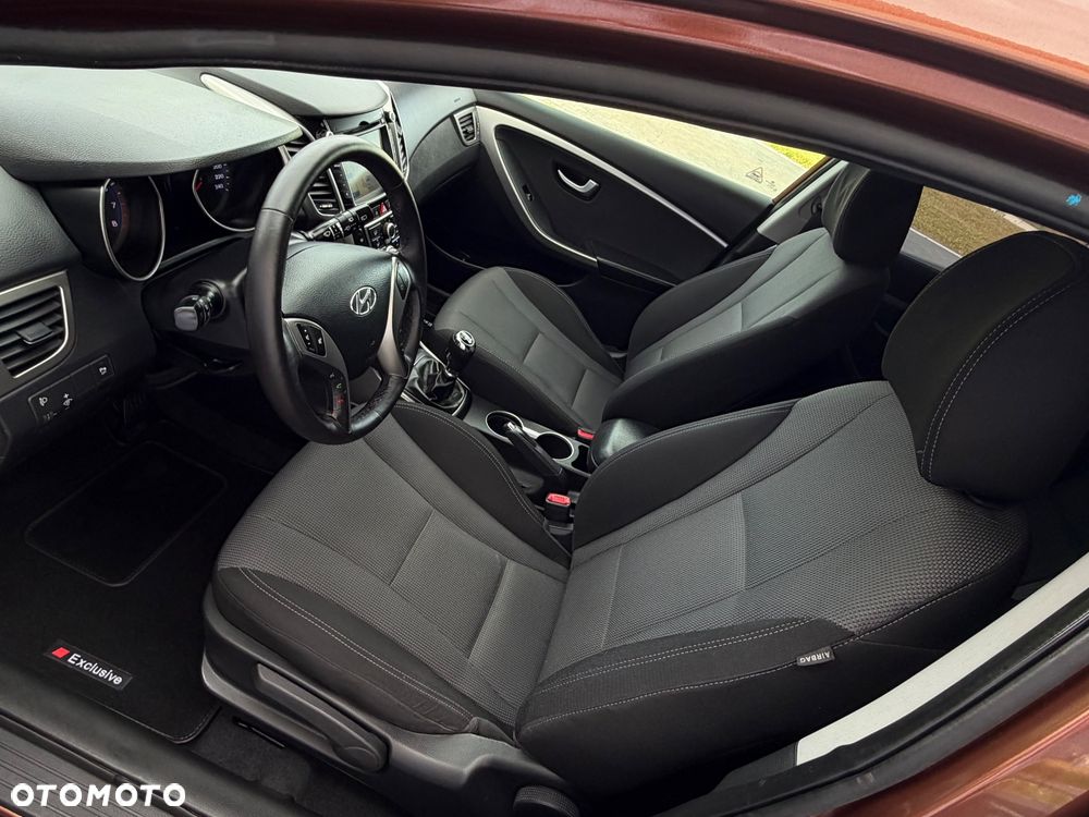 Hyundai i30 1.4 Trend - 24