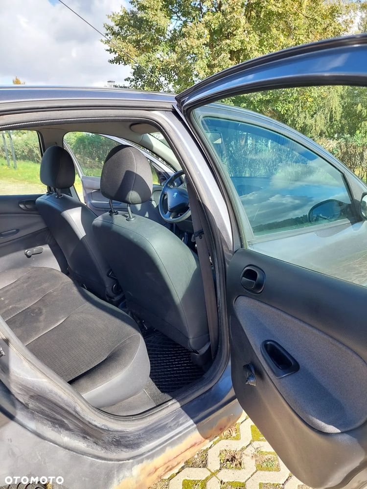 Peugeot 206 plus - 16