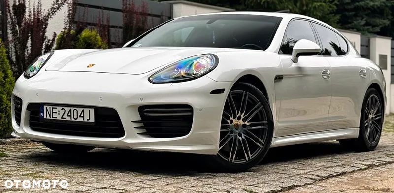 Porsche Panamera GTS PDK - 37