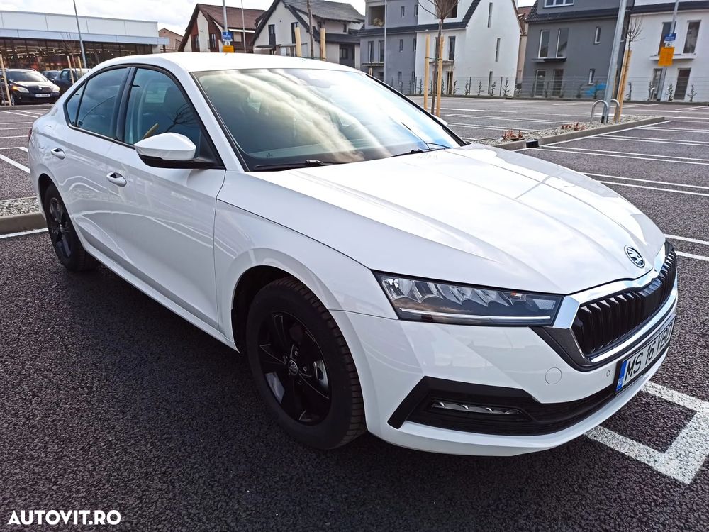 Skoda Octavia 2.0 TDI Essence - 1