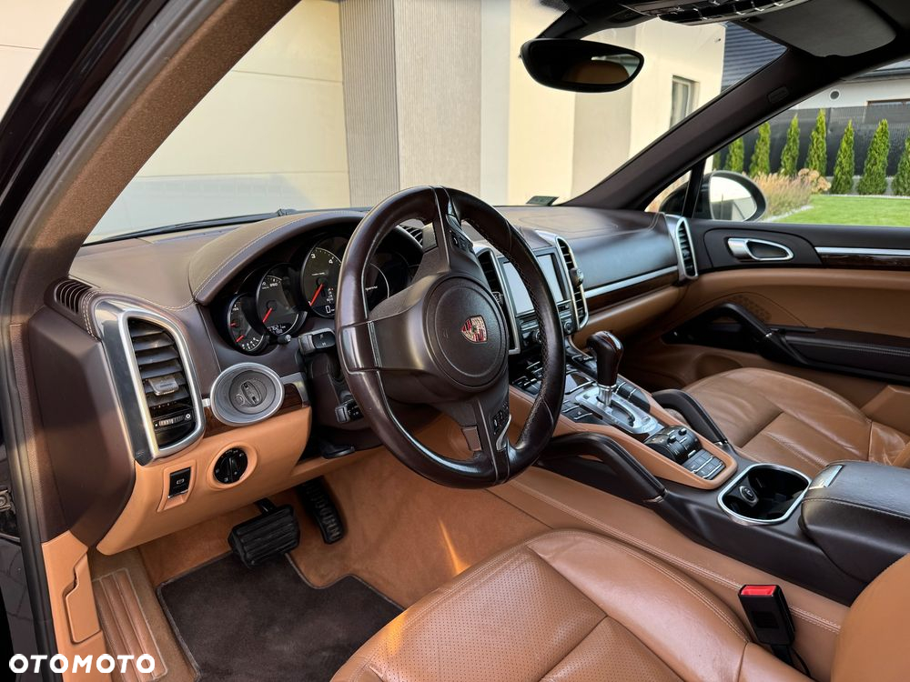 Porsche Cayenne - 7