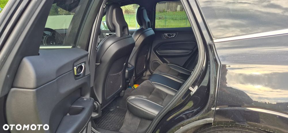 Volvo XC 60 D4 SCR AWD R-Design - 10