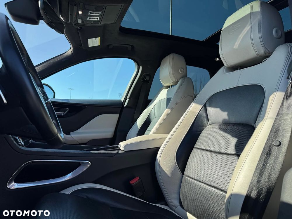 Jaguar F-Pace 3.0 V6 AWD S - 27